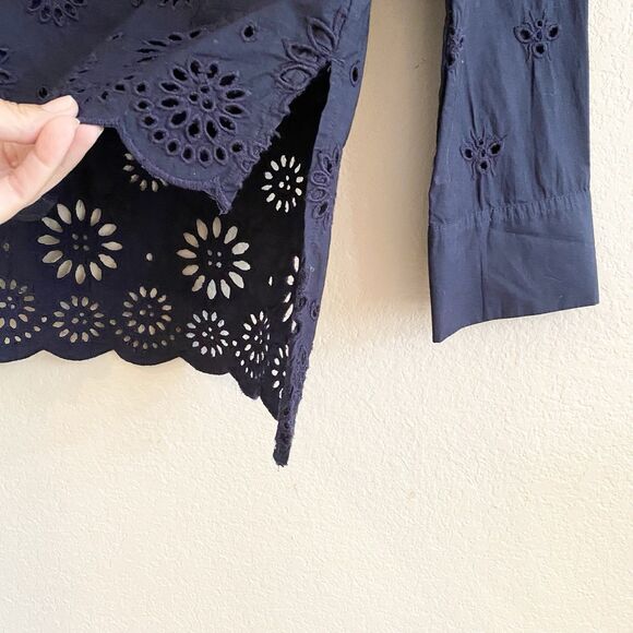 J CREW Women's Navy Eyelet Funnel Neck Long Sleeve Scallop Edge Blouse sz 00 - Picture 7 of 9